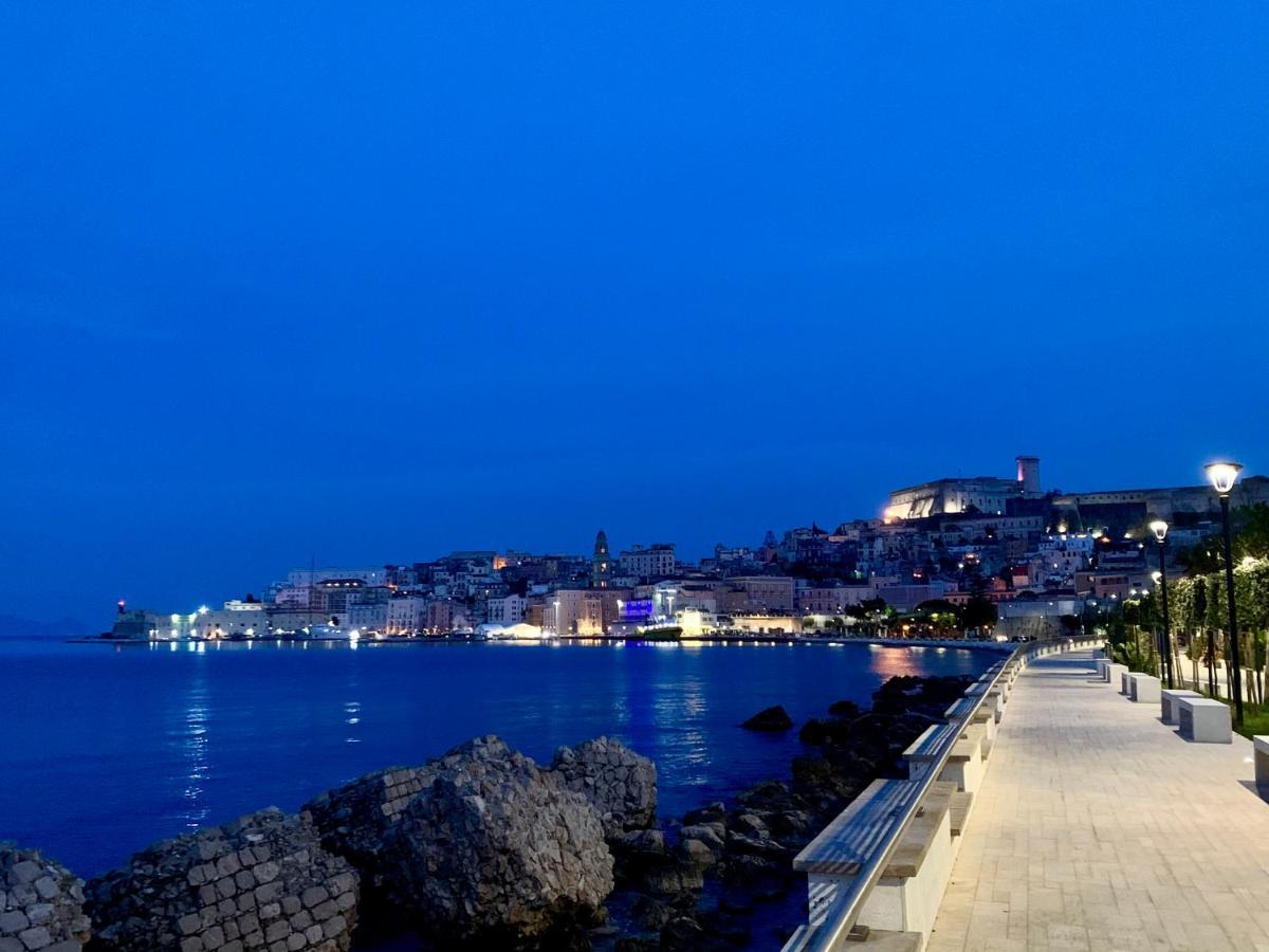La Finestra Sul Mare Apartamento Gaeta Exterior foto