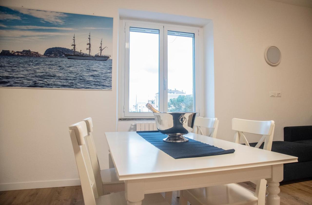 La Finestra Sul Mare Apartamento Gaeta Exterior foto