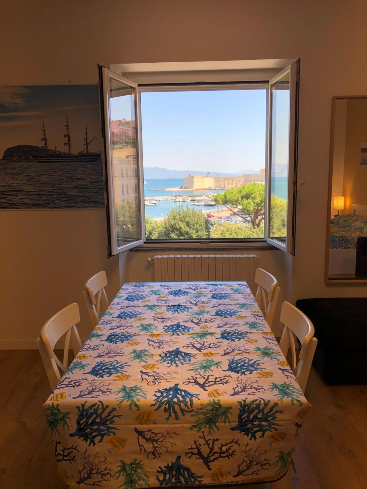 La Finestra Sul Mare Apartamento Gaeta Exterior foto